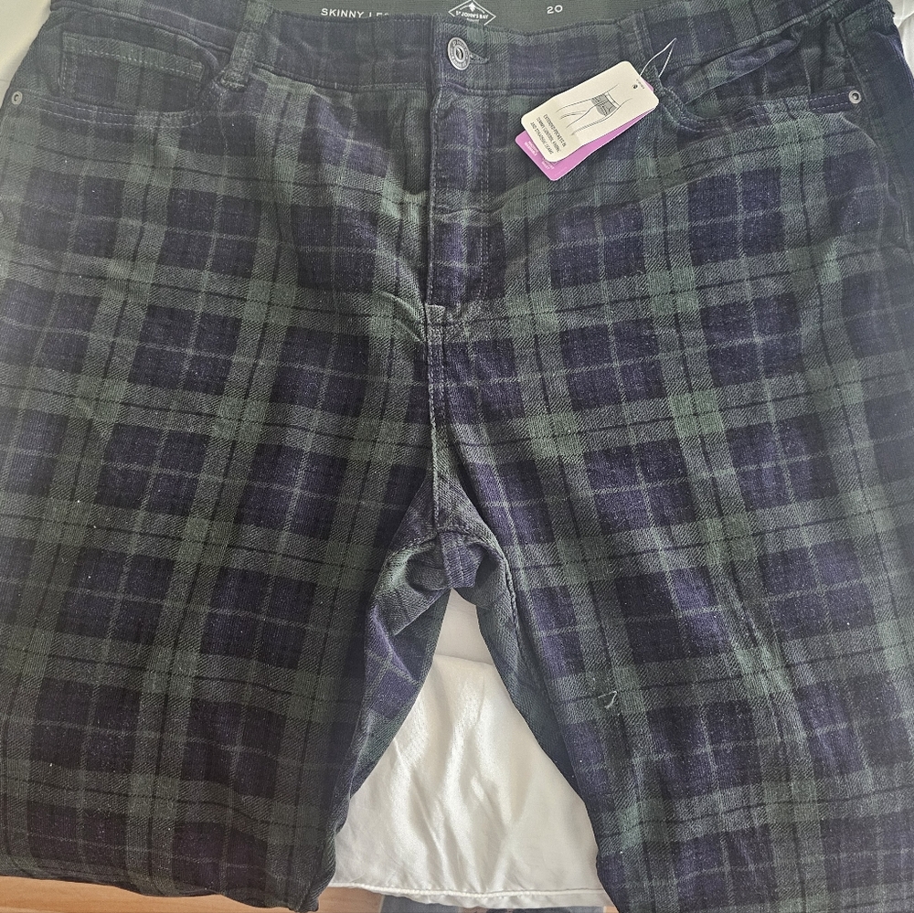 Classic Plaid Women's  Green and Blue Spandex Pant